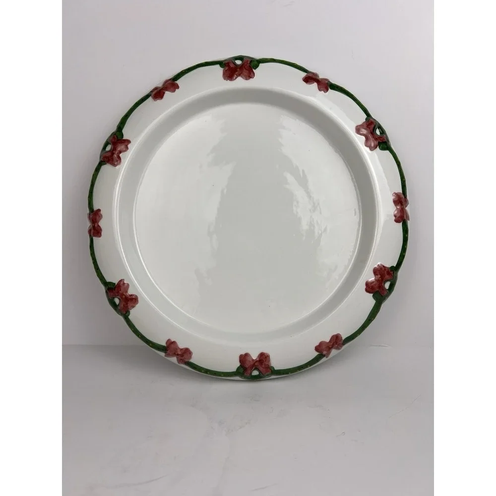Ceramic Christmas Wreath Pillar Candle Holder‎ Holiday Time Red Green White